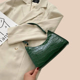 Eline. Bolsa de Couro Brilhante